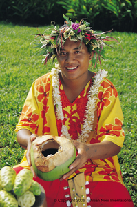 32.1_tahitiman_noni.jpg